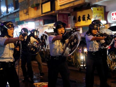 Shot fired and water cannon used for first time on Hong Kong protesters