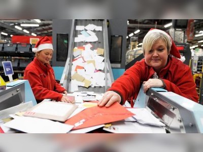 Royal Mail seeks record number of Christmas temps