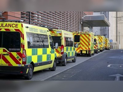 Covid: 'Nail-biting' weeks ahead for NHS, hospitals in England warn