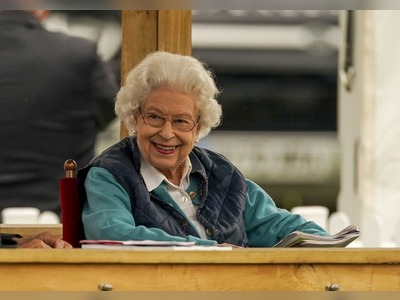 Smiling Queen attends Royal Windsor Horse show for third day running