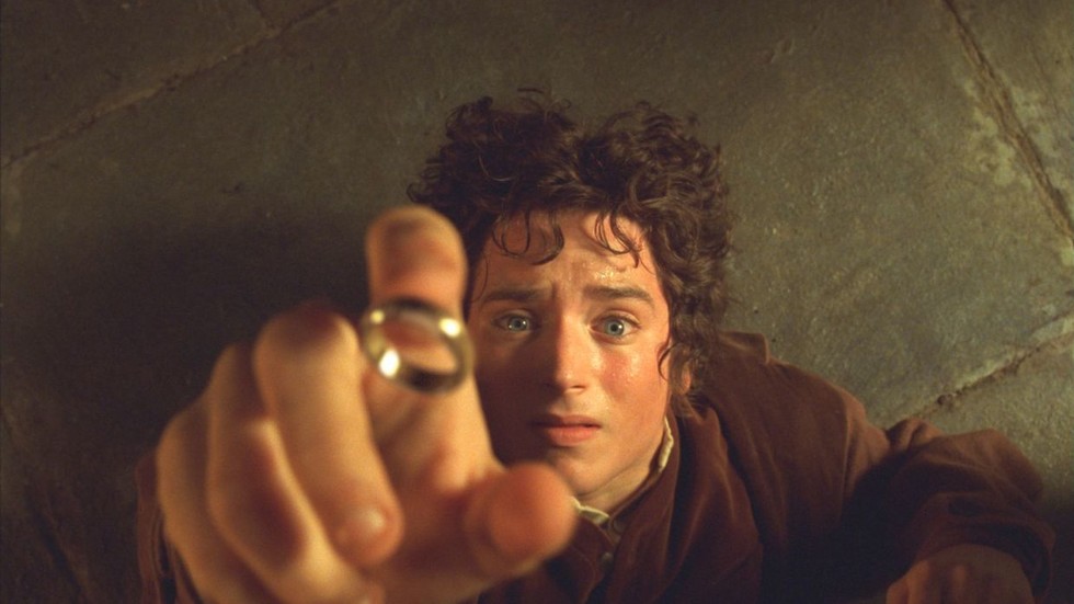 Amazon’s ‘criminal’ decision to move Lord of the Rings filming from New Zealand to UK sparks epic debate over ‘real Middle-earth’