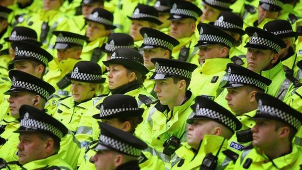 Scottish police officers consider action over 'derisory' £565 pay deal