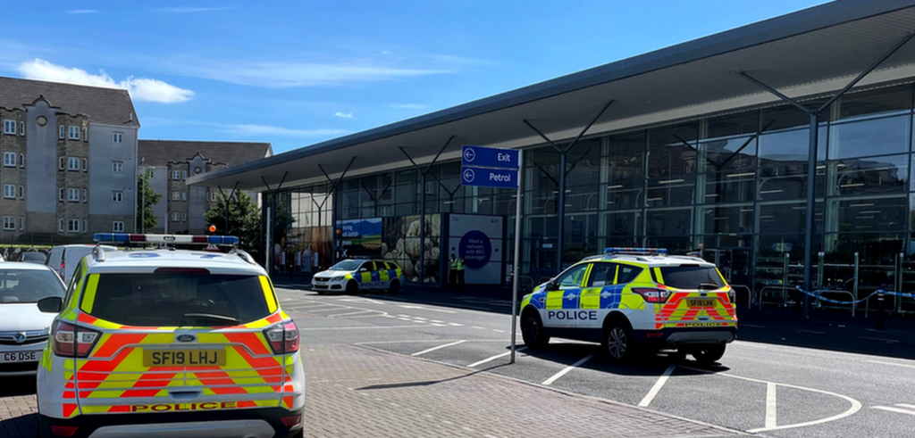 Dalmarnock Tesco superstore evacuated after woman stabbed